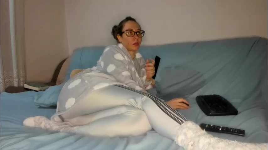 issabelle_69 Adult Chat February 10, 2026