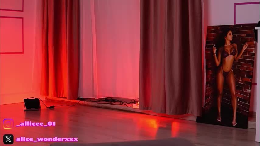 vanessasimon Adult Chat February 11, 2026