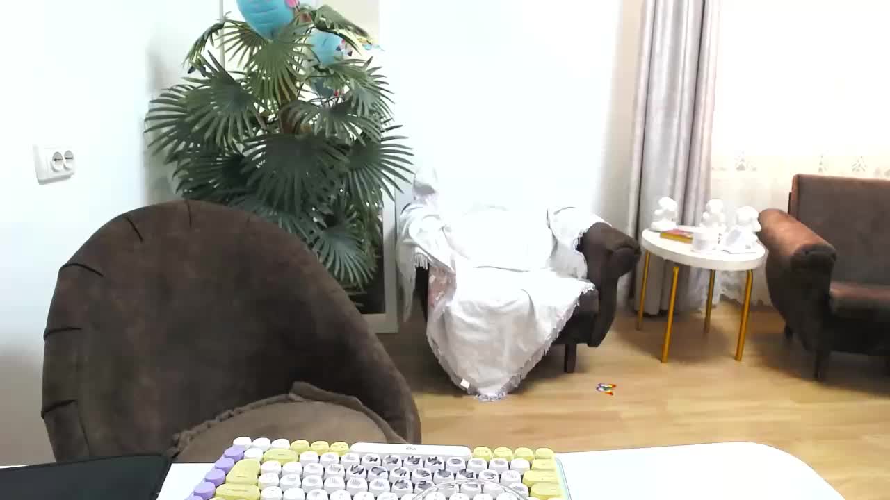 LikaLady Adult Chat February 11, 2026