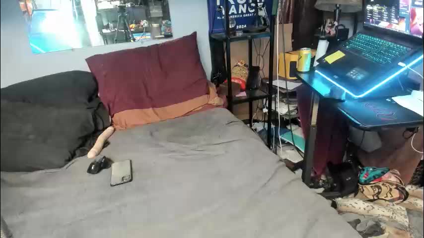 pink_black Adult Chat February 11, 2026