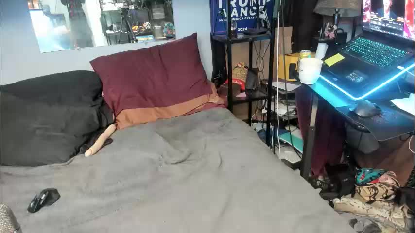 pink_black Adult Chat February 11, 2026