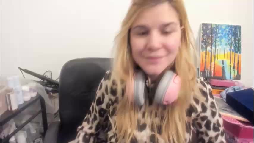 artsyandcraftsy_ Adult Chat February 11, 2026