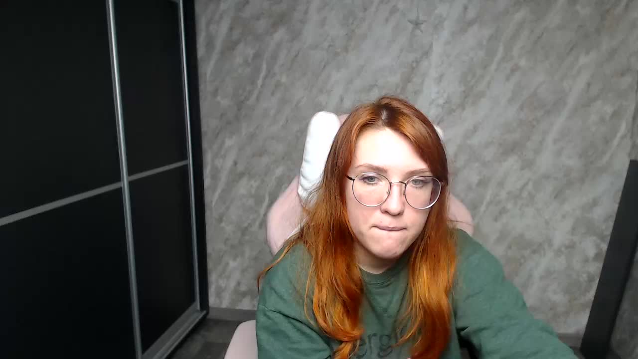 Regimasmile Adult Chat February 11, 2026