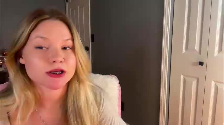 iheartcassie2844 Adult Chat February 11, 2026