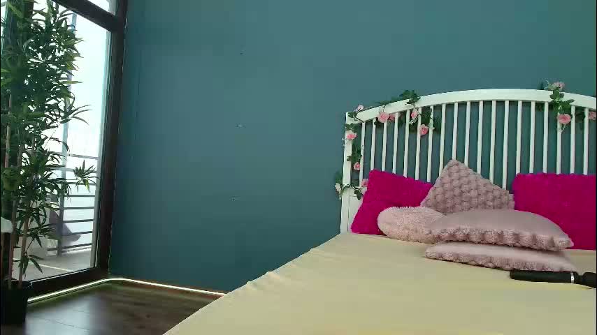 _parishill Adult Chat February 11, 2026