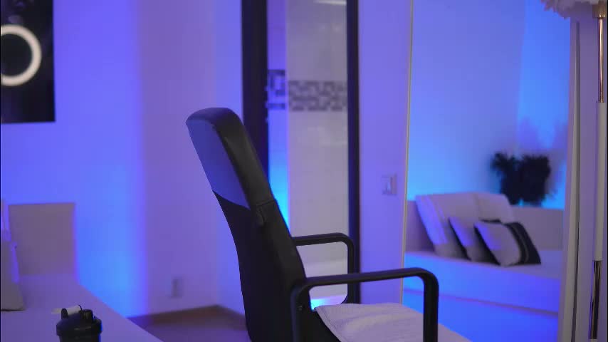 ellenkarter Adult Chat February 11, 2026