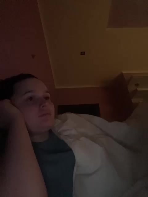 Lizzi-Peach Adult Chat February 11, 2026