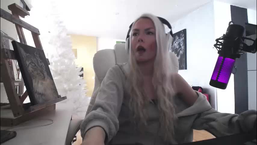 tinykylie Adult Chat February 11, 2026