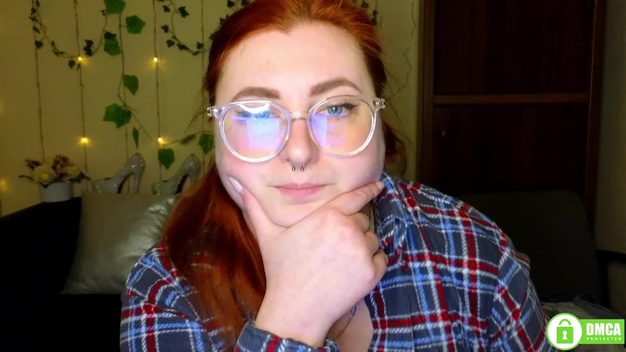 Aliciaredluv Adult Chat February 11, 2026