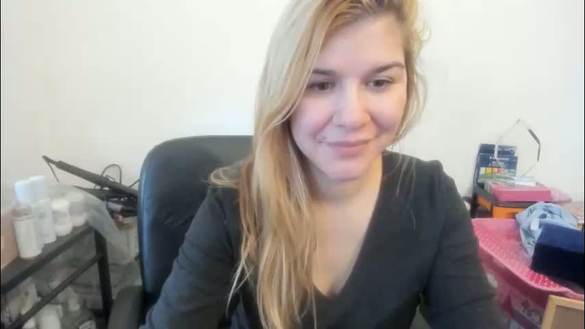 artsyandcraftsy_ Adult Chat February 11, 2026