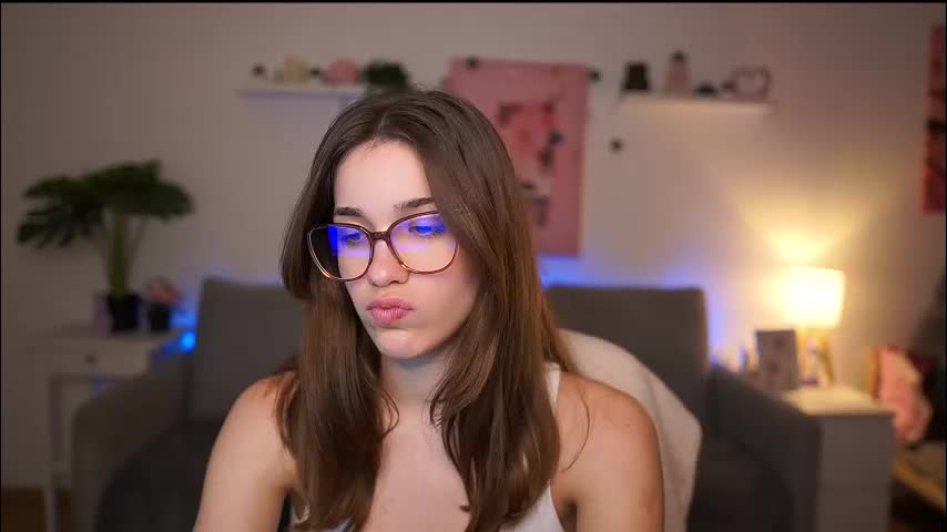 kissiecat Adult Chat February 11, 2026