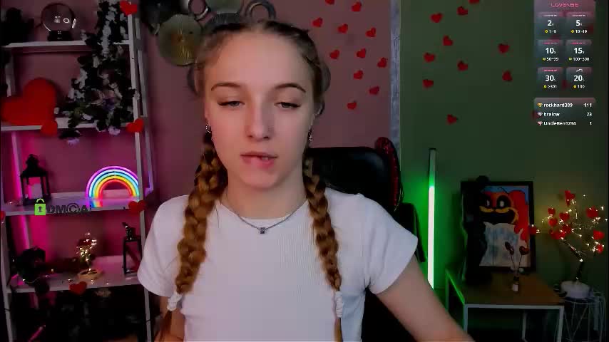 rebecca_smile_ Adult Chat February 11, 2026