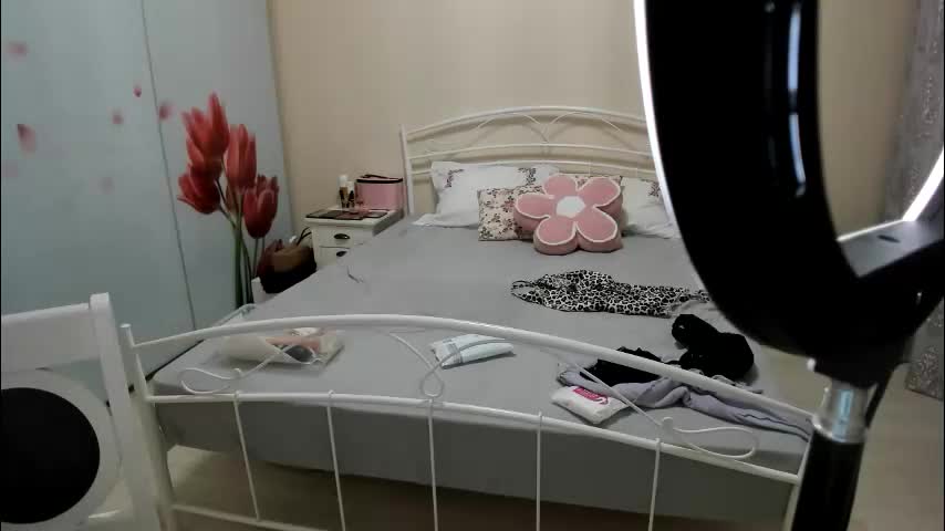 tiffany0 Adult Chat February 12, 2026