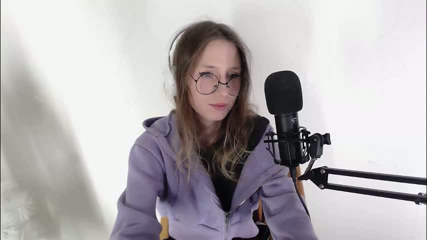 _hanna_moon_ Adult Chat February 11, 2026