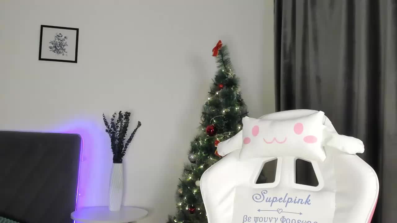 elliediaz Adult Chat February 12, 2026