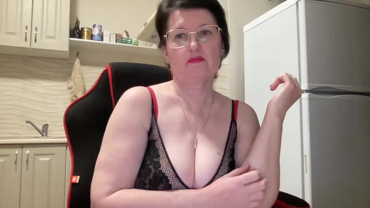 HotMilfPussy Adult Chat February 12, 2026