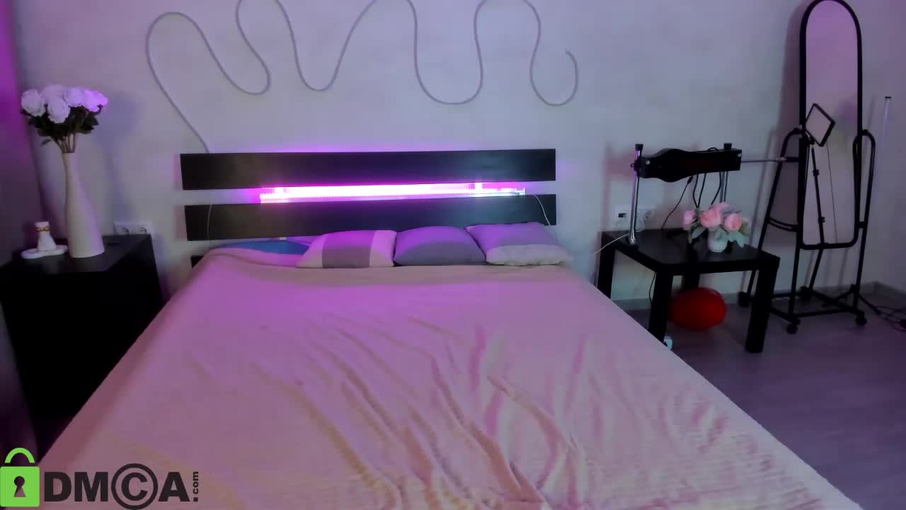 Sofia-Kiss Adult Chat February 13, 2026