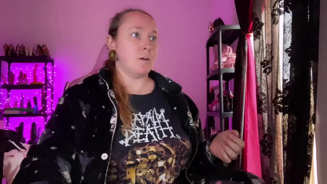 NylonQueen Adult Chat February 12, 2026