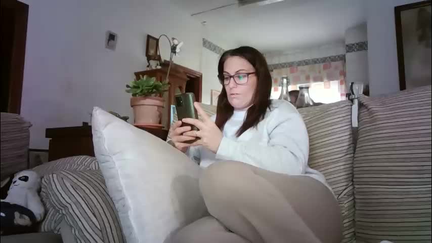 lolahueso Adult Chat February 13, 2026