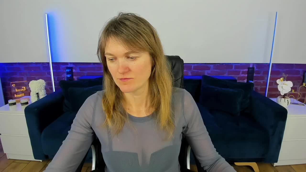 Annabel-xxx Adult Chat February 13, 2026