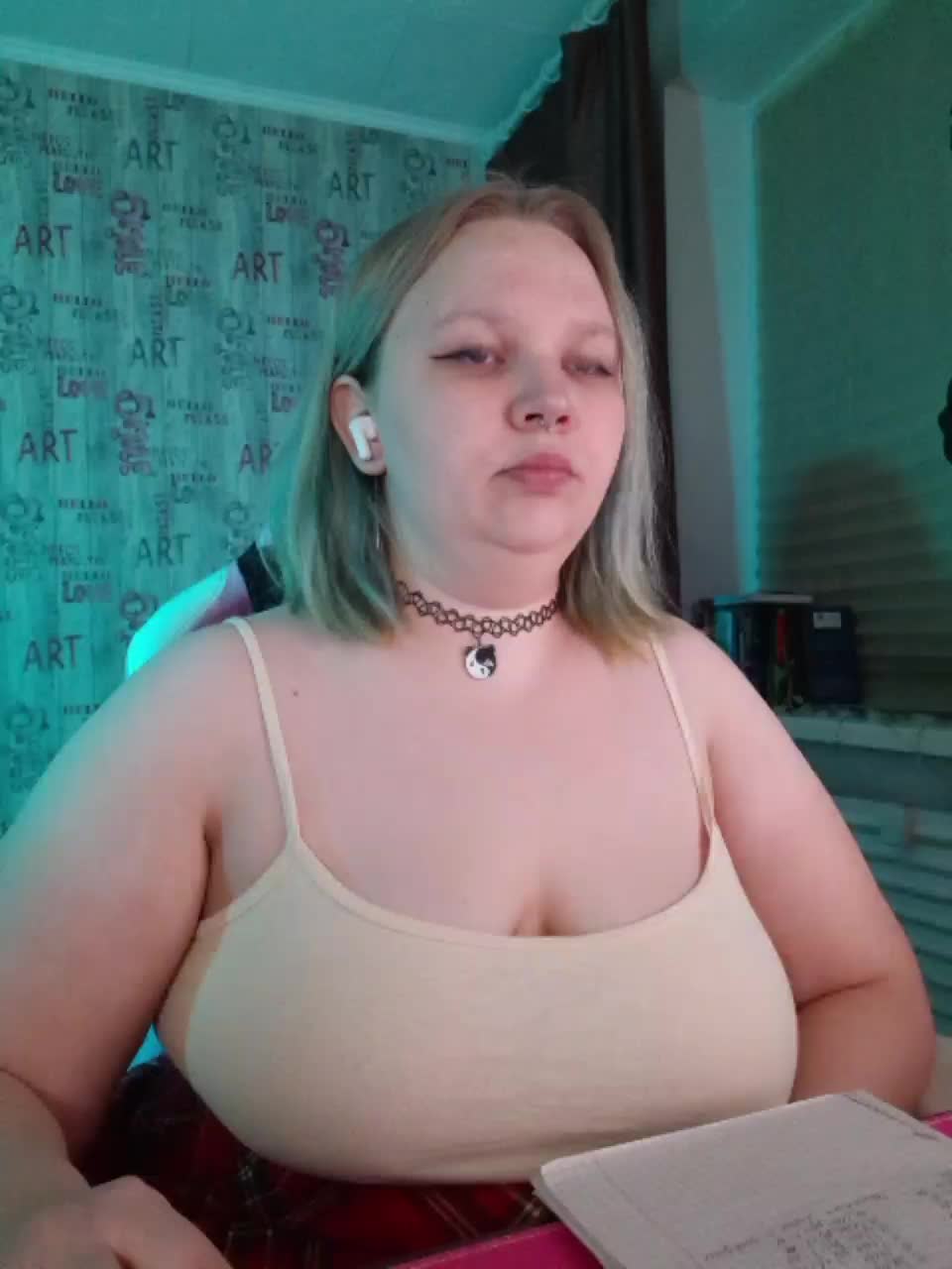 -MeooW- Adult Chat February 13, 2026