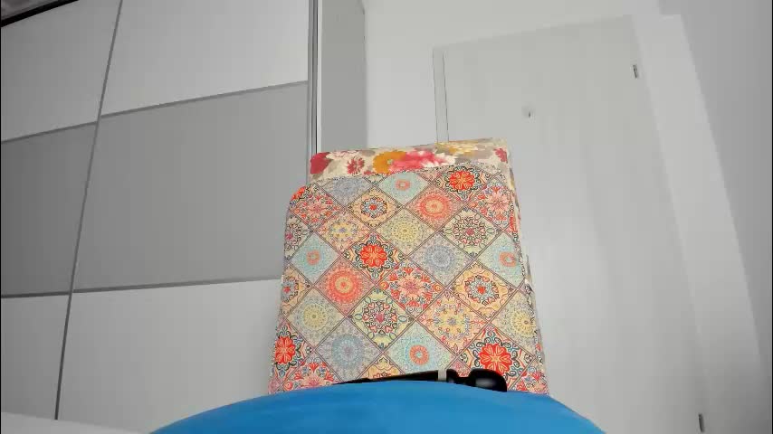 snow_flakee Adult Chat February 13, 2026