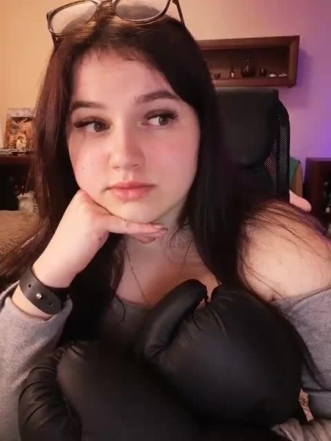 JuliaHesperaks Adult Chat February 14, 2026