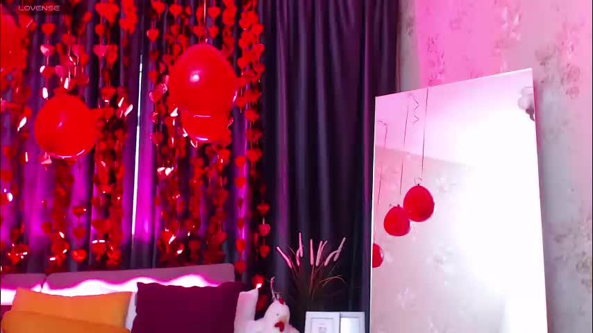 nina_b1um Adult Chat February 14, 2026