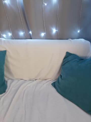 _Kisskiss_ Adult Chat February 14, 2026