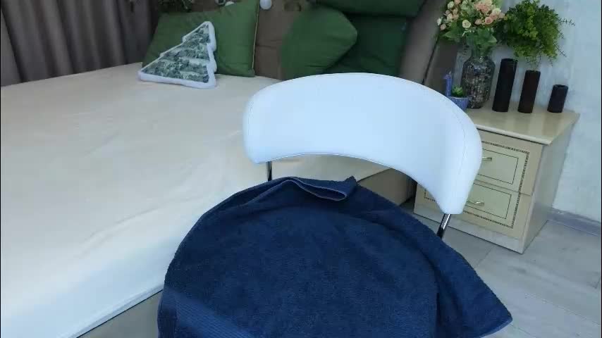 heroine_of_your_life Adult Chat February 14, 2026