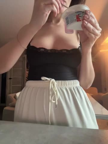 VICTORIA_ Adult Chat February 14, 2026