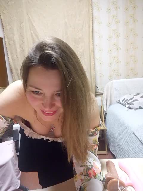 VselenaSun402 Adult Chat February 15, 2026