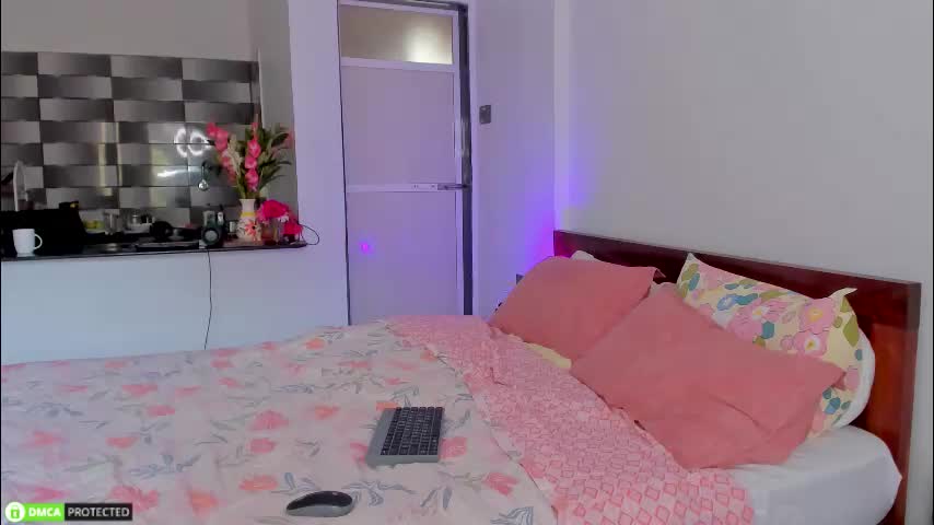 gimmelove77 Adult Chat February 15, 2026