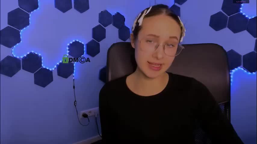 mona_cloud Adult Chat February 15, 2026