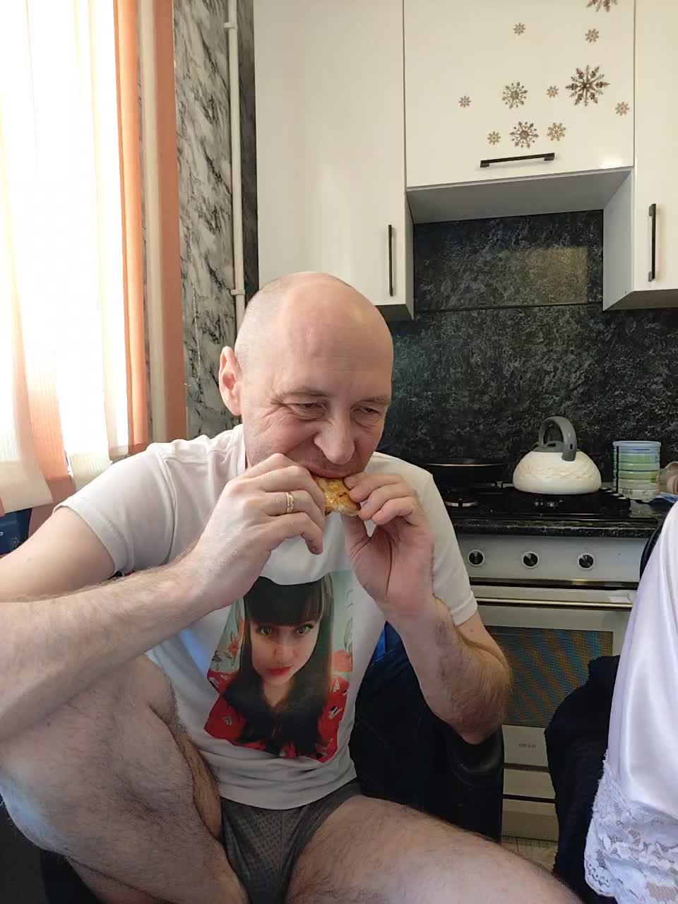 Innokentiy449 Adult Chat February 15, 2026