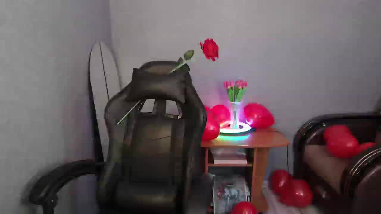 LindaElosiSexy Adult Chat February 15, 2026