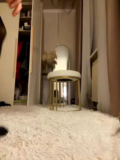 Ekaterina2221 Adult Chat February 16, 2026