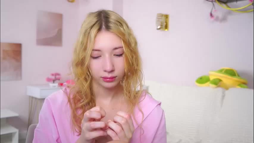 sunnmoonn Adult Chat February 16, 2026