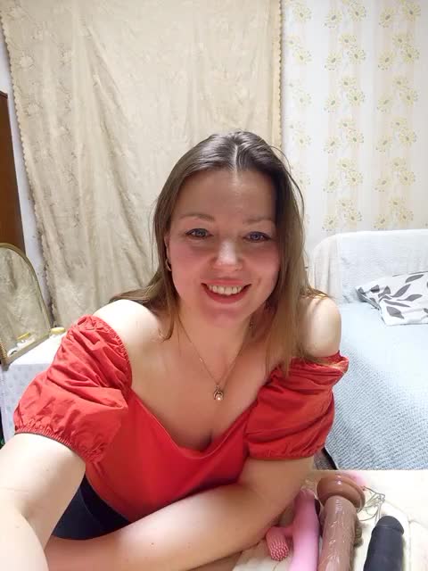 VselenaSun402 Adult Chat February 16, 2026