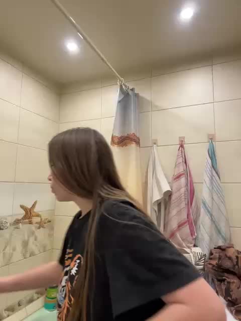 LolaSexxx Adult Chat February 16, 2026