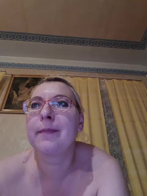 Vika211 Adult Chat February 16, 2026