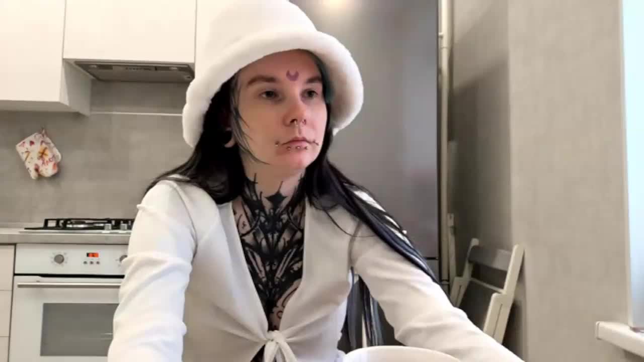 RobbynIturbe Adult Chat February 16, 2026