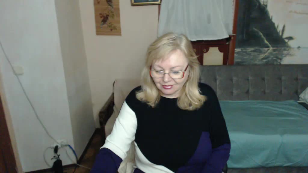 EvelynLoveShy Adult Chat February 16, 2026