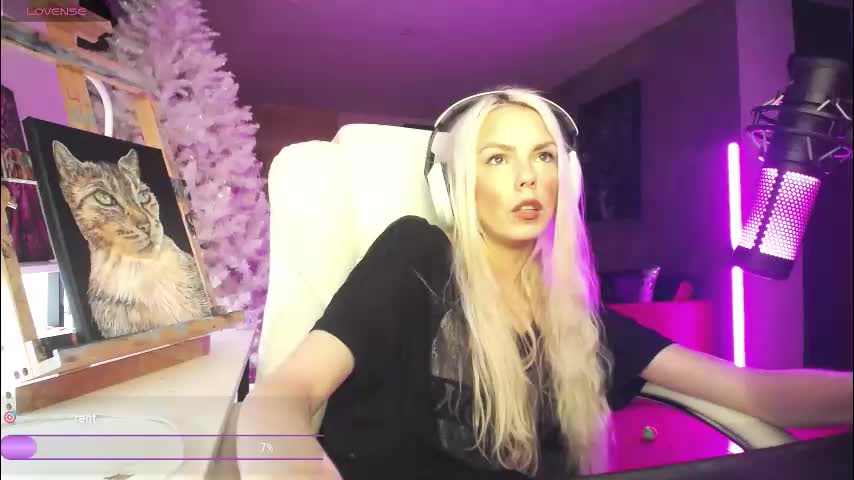 tinykylie Adult Chat February 18, 2026