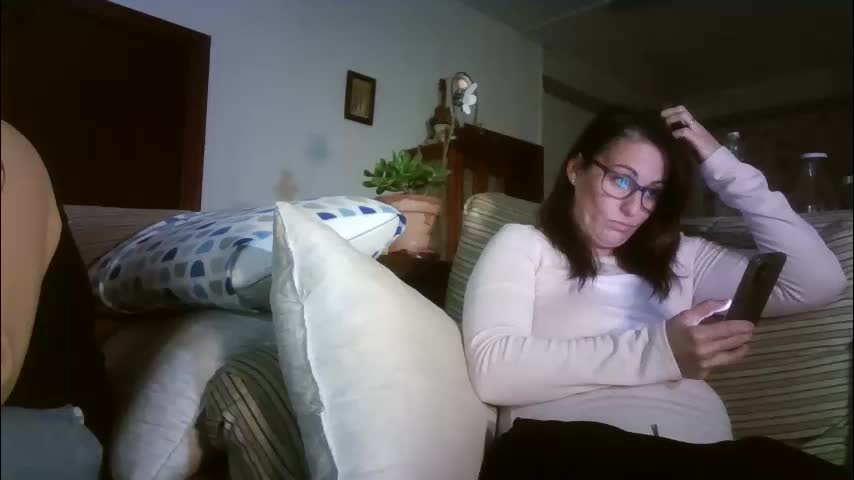 lolahueso Adult Chat February 16, 2026