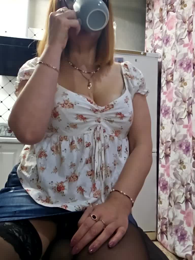 Pink-Lips Adult Chat February 23, 2026