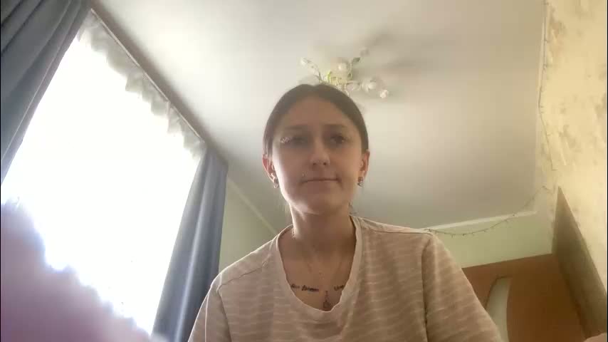 viktoria9898 Adult Chat February 18, 2026