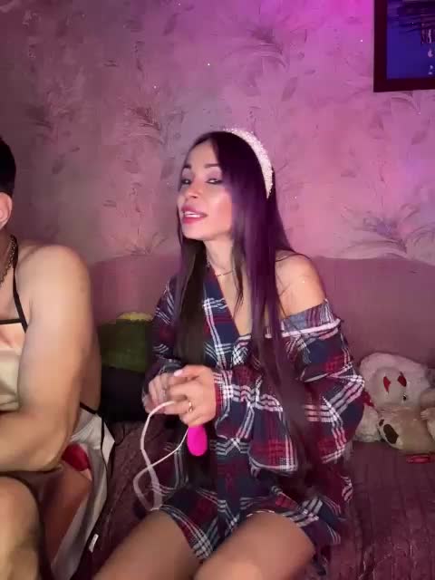 VIP17CoupleDream Adult Chat February 16, 2026