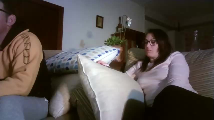 lolahueso Adult Chat February 16, 2026