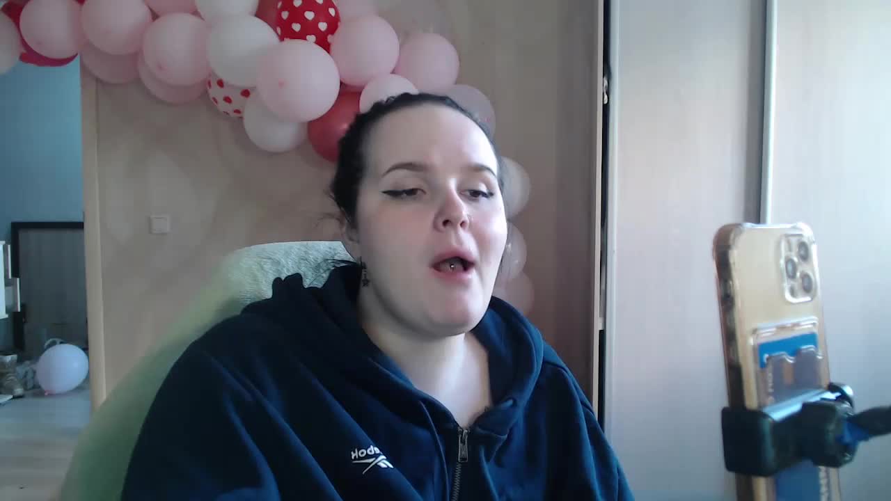 Lizzi-Peach Adult Chat February 20, 2026